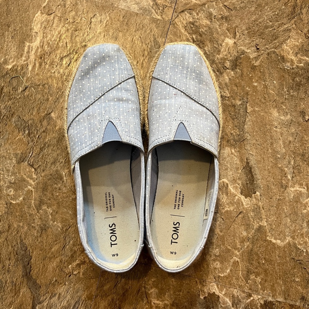 Toms size 9